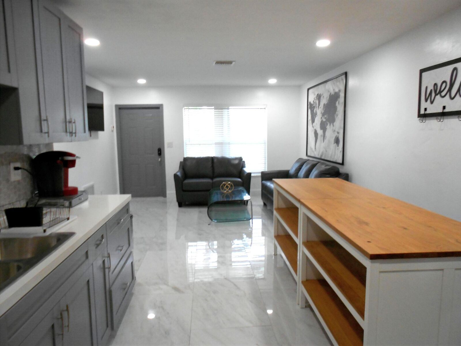 Property Photo: 817 NW 30th Court FL 33311