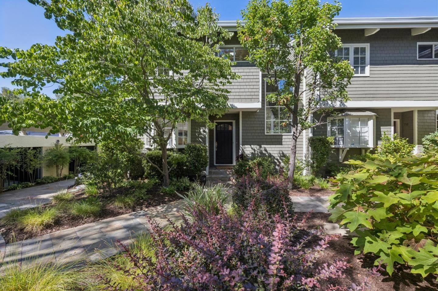 Property Photo:  712 University Drive  CA 94025 