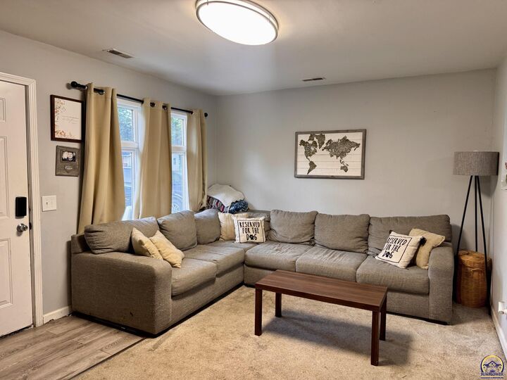 Property Photo:  705 Washington St  KS 66066 