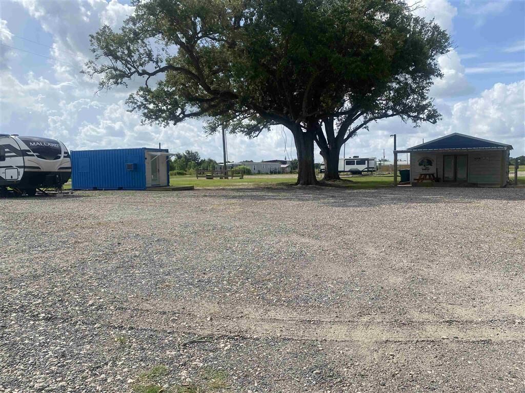 Property Photo:  5103 W Highway 90 W  LA 70668-0275 