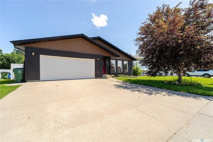 Property Photo: 1642 Bingham Road SK S6H 7R8