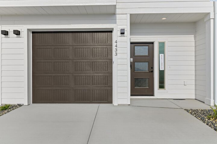 Property Photo:  4433 Road 114  WA 99301 