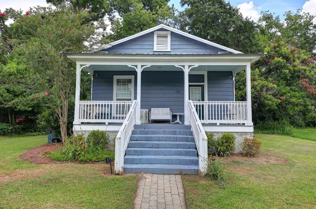 Property Photo:  312 Oak St.  GA 31792 