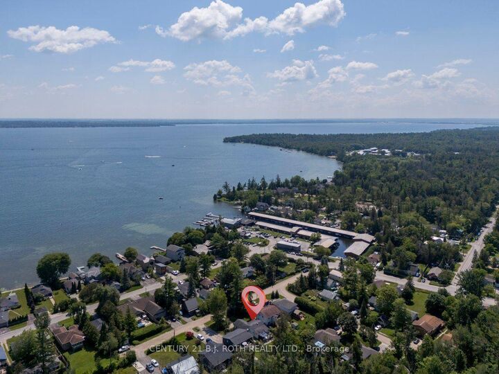 Property Photo:  922 Elizabeth Avenue  ON L0L 1W0 