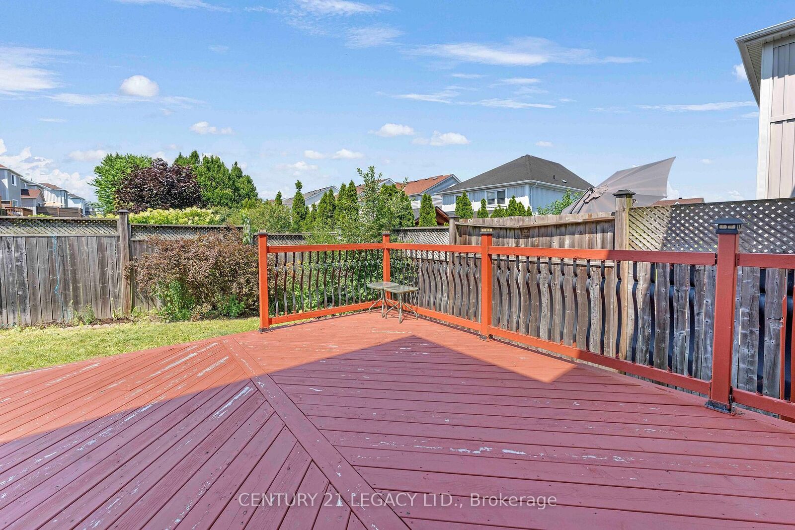 Property Photo: 1296 Tall Pine Avenue ON L1K 0G3