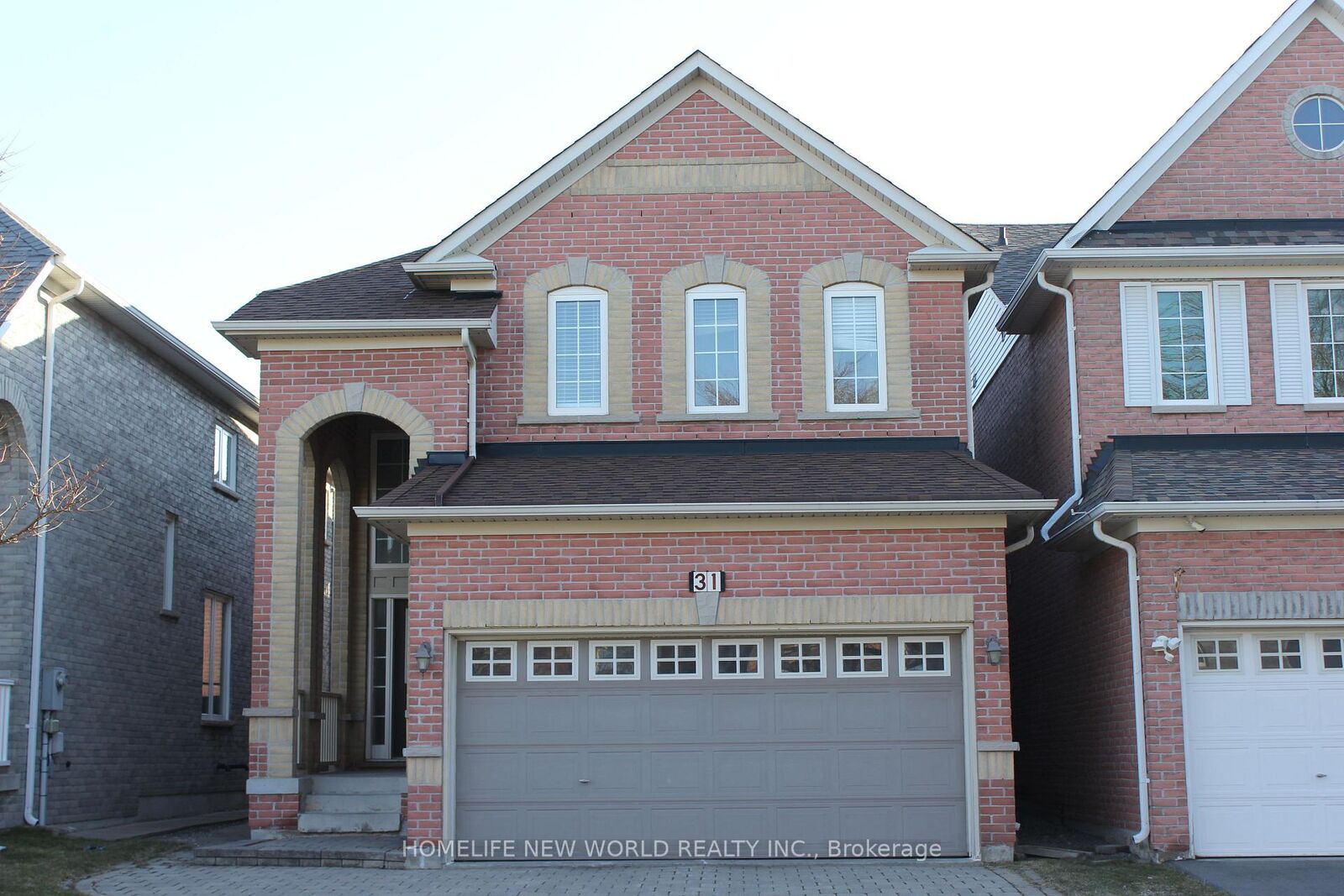 Property Photo: 31 Barkwood Hollow ON L6C 2J8