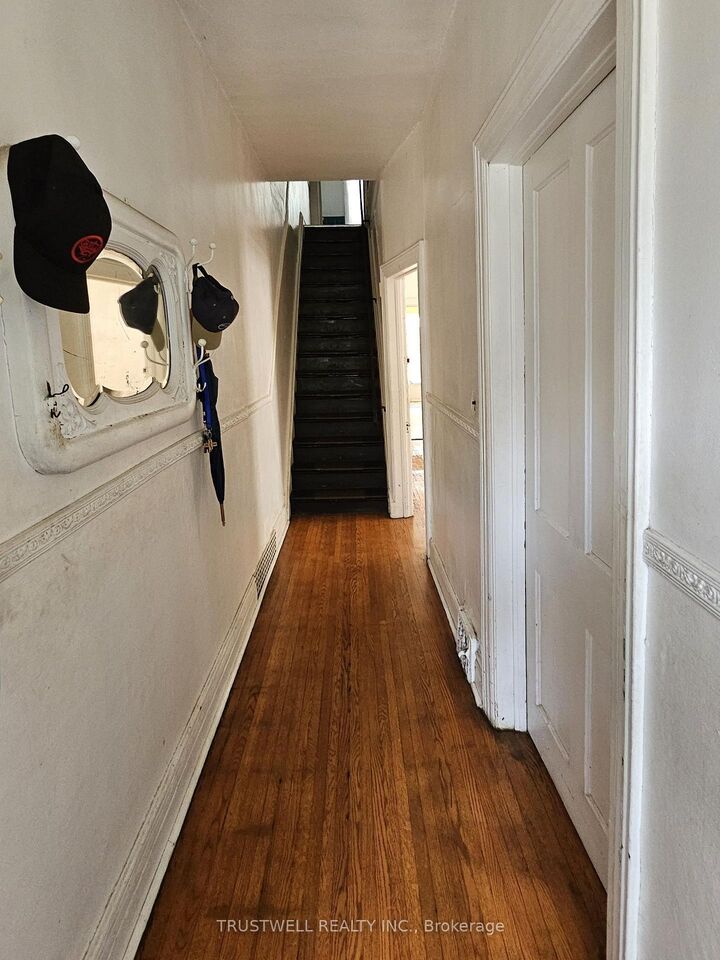 Property Photo:  173 Hamilton Street  ON M4M 2C9 