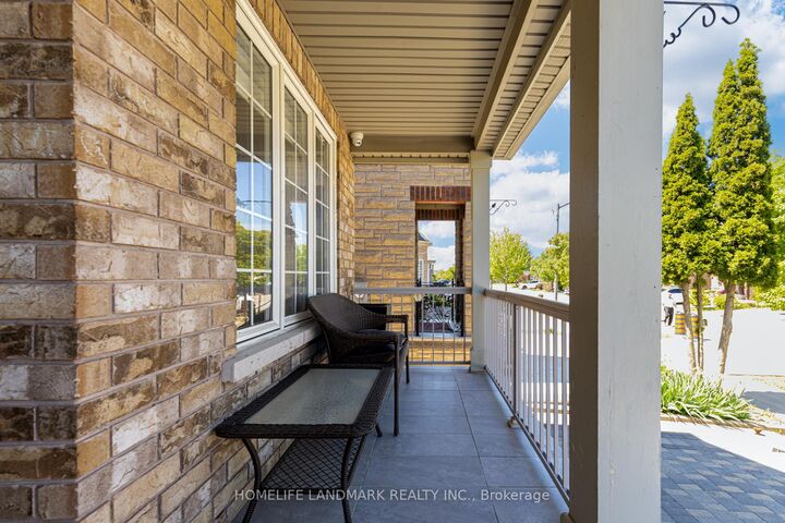Property Photo:  111 Knowles Drive  ON M1X 1T4 
