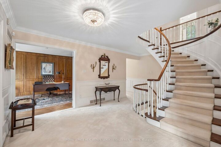 Property Photo:  18 Swansdown Drive  ON M2L 2N1 