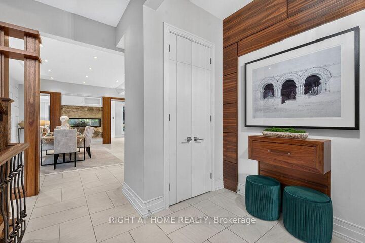 Property Photo: 255 Willowdale Avenue ON M2N 4Z8