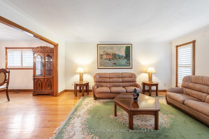 Property Photo: 48 Weldrick Road W ON L4C 3T8