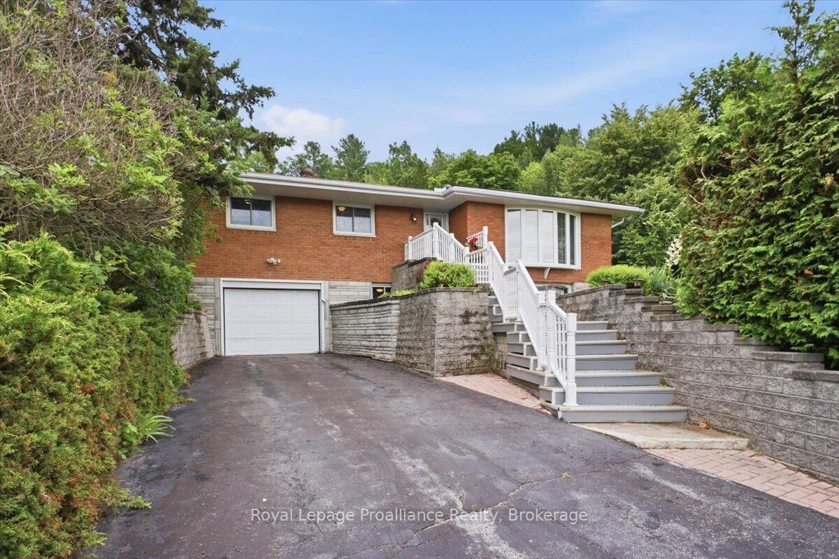 Property Photo:  68 Riverside Parkway  ON K0K 2C0 