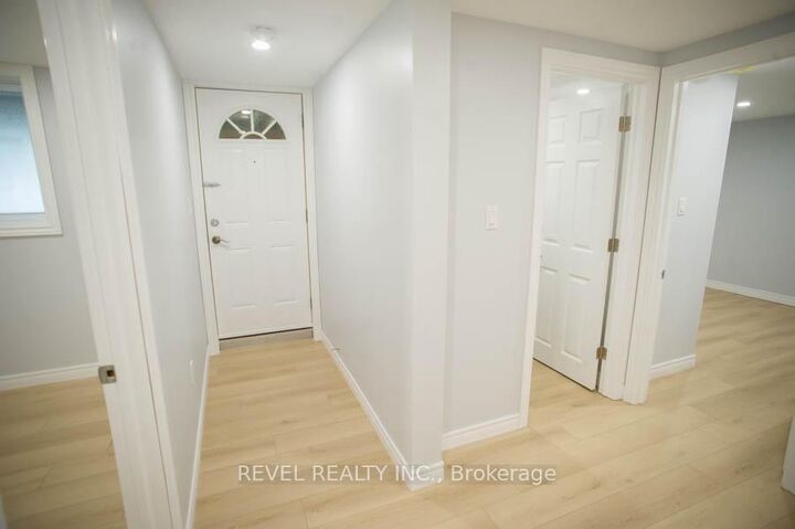 Property Photo:  415 Chatham Street 3  ON N3S 4J4 