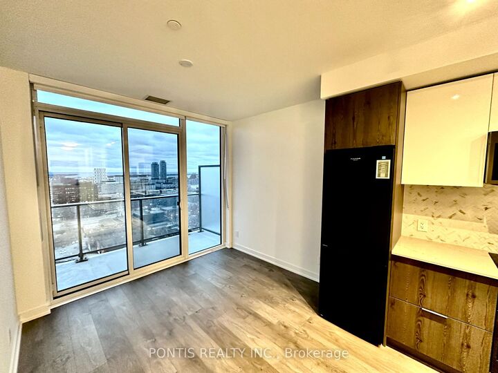 Property Photo:  5 Defries Street 2303  ON M5A 0W7 