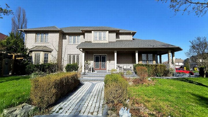 Property Photo: 75 Boxwood Crescent ON L3S 3V3