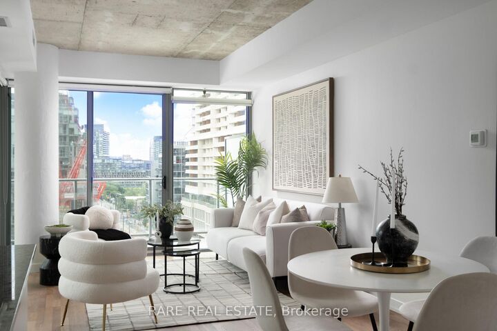 Property Photo: 95 Bathurst Street 919 ON M5V 0H7