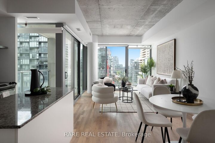 Property Photo: 95 Bathurst Street 919 ON M5V 0H7