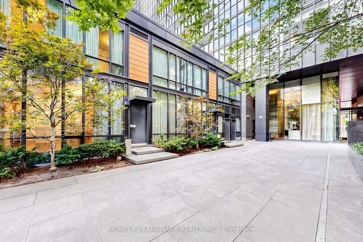 110 Charles Street E Th03 — photo 1