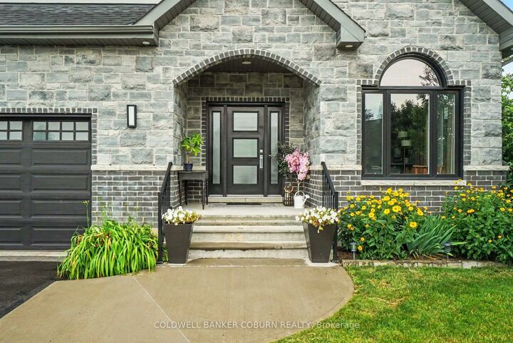 Property Photo:  88 Tabitha Crescent  ON K0C 1H0 