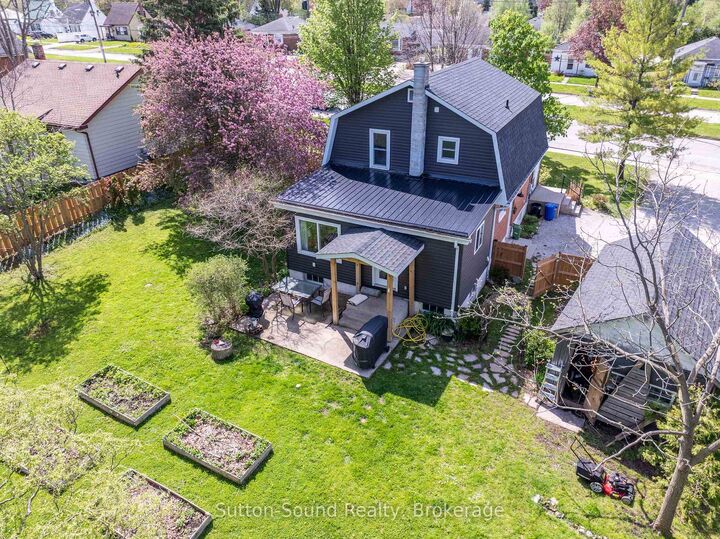 Property Photo:  740 6th Street E  ON N4K 1G7 