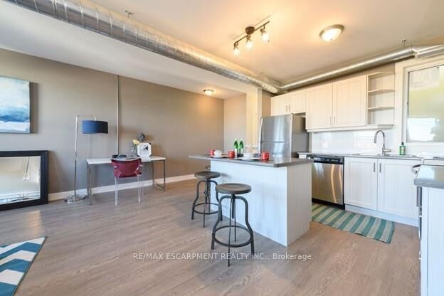 Property Photo: 1000 King Street E 1006 ON L8M 1C8