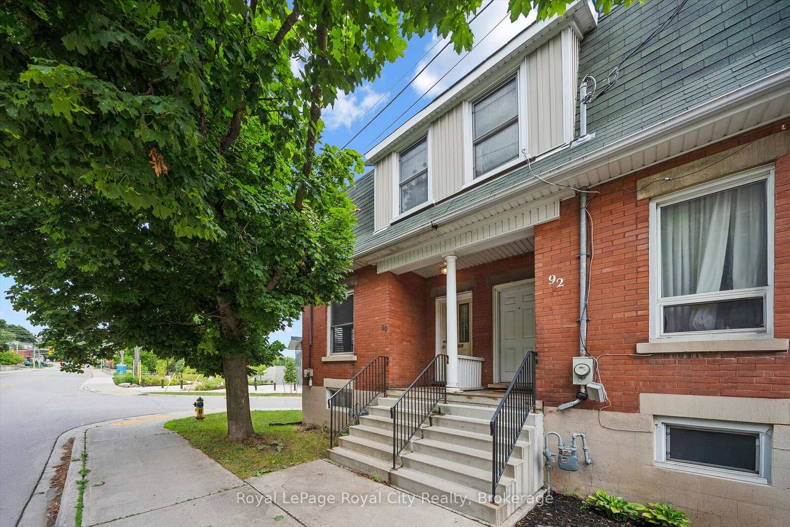 Property Photo: 90 Neeve Street ON N1E 5S1