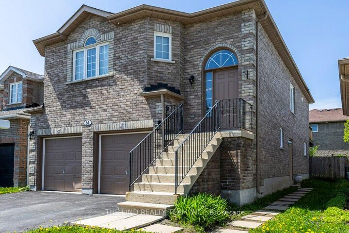Property Photo:  61 McIntyre Drive  ON L4N 5C5 