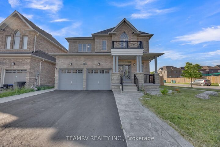 1161 Upper Thames Drive — photo 1