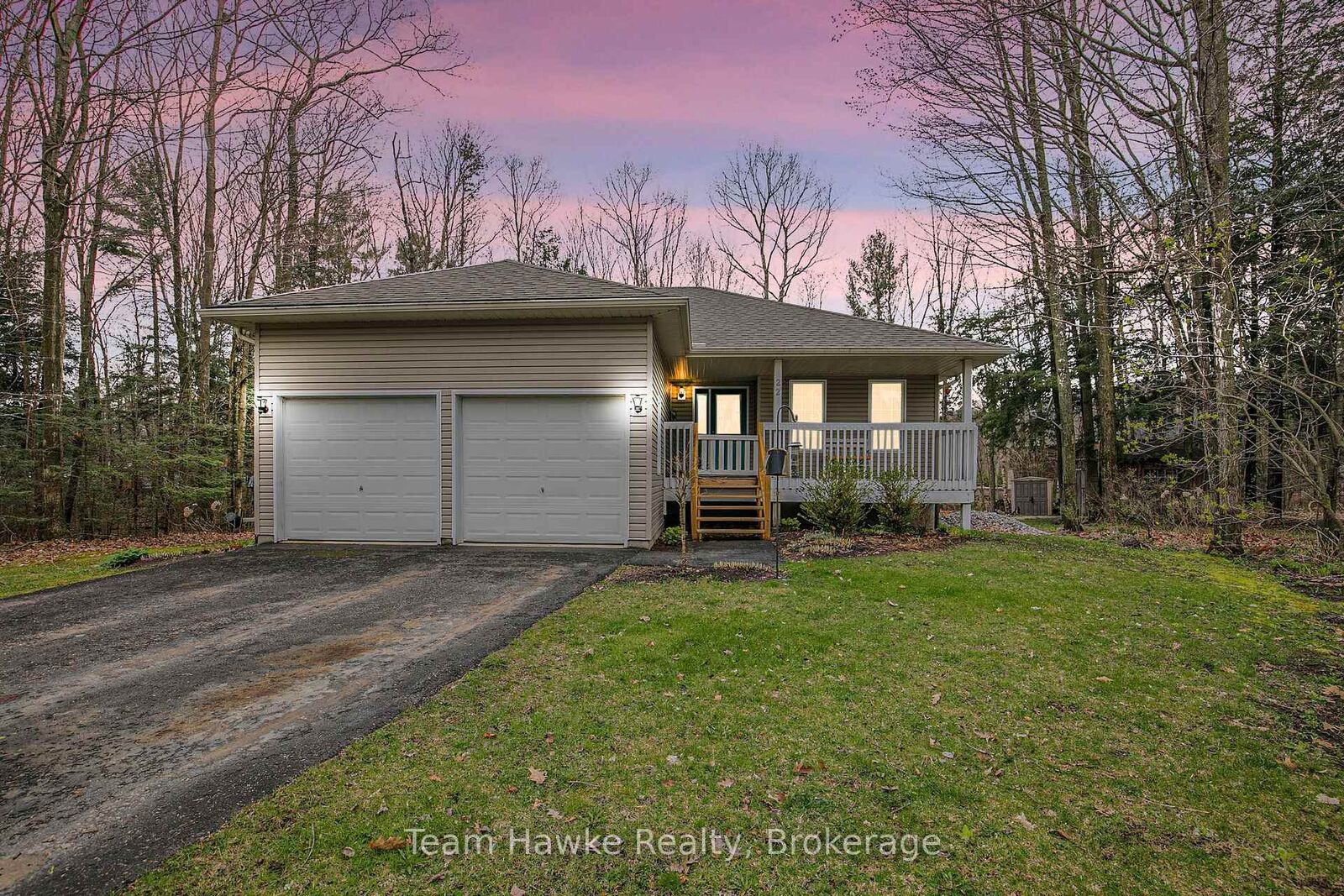 Property Photo:  22 Laurier Boulevard  ON L9M 0J2 