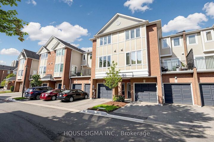 Property Photo:  83 Mondeo Drive 220  ON M1P 5B6 