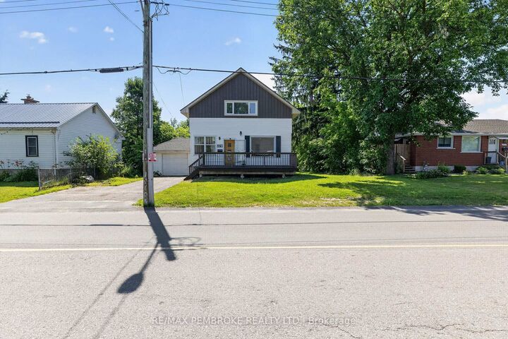 Property Photo: 370 Carmody Street ON K8A 4G2