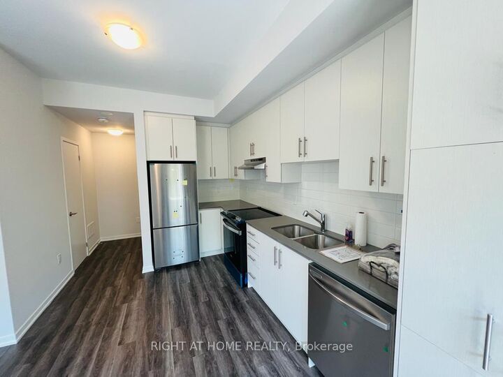 Property Photo: 5 William Jackson Way 53 ON M8V 2C7