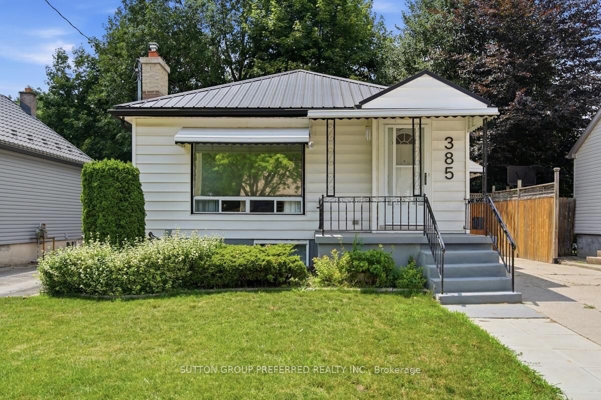 Property Photo: 385 Avondale Road ON N5W 5B6