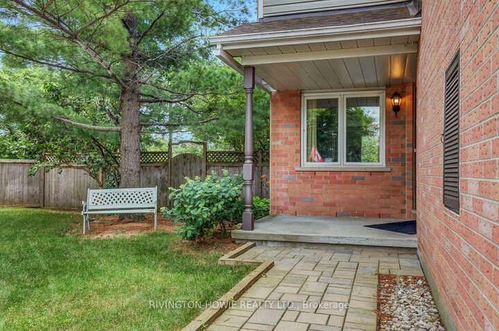 Property Photo:  27 Crossing Bridge Court  ON K2S 1S2 