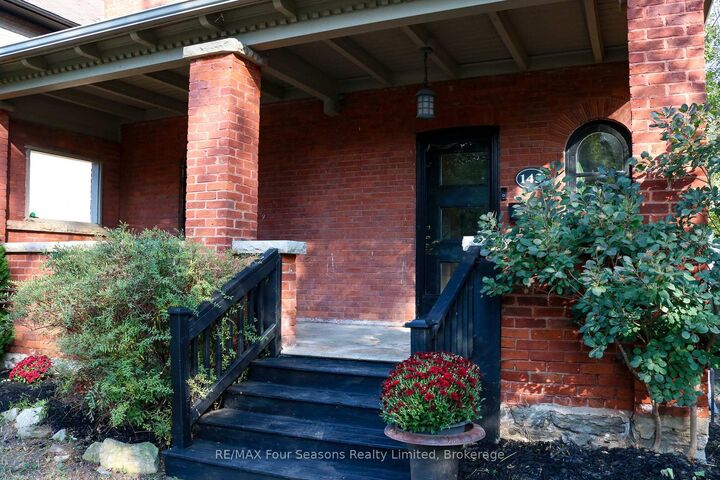 Property Photo: 143 Fourth Street W ON L9Y 1R6