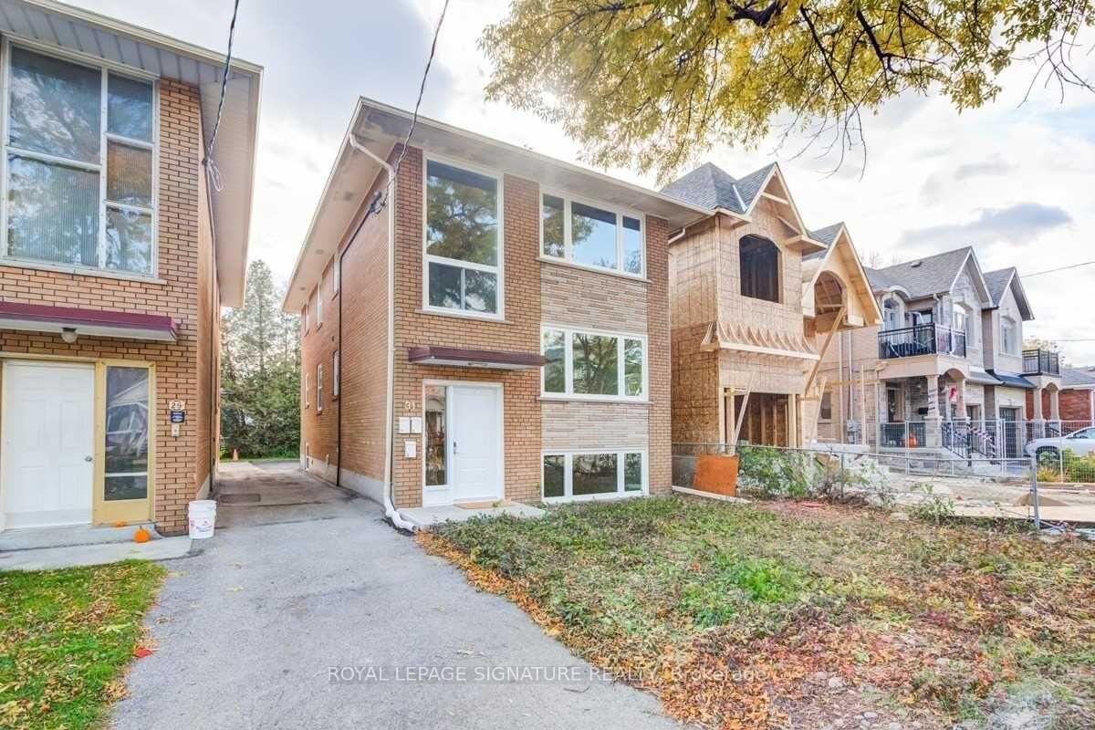 Property Photo:  31 Elma Street 3  ON M8V 1X9 