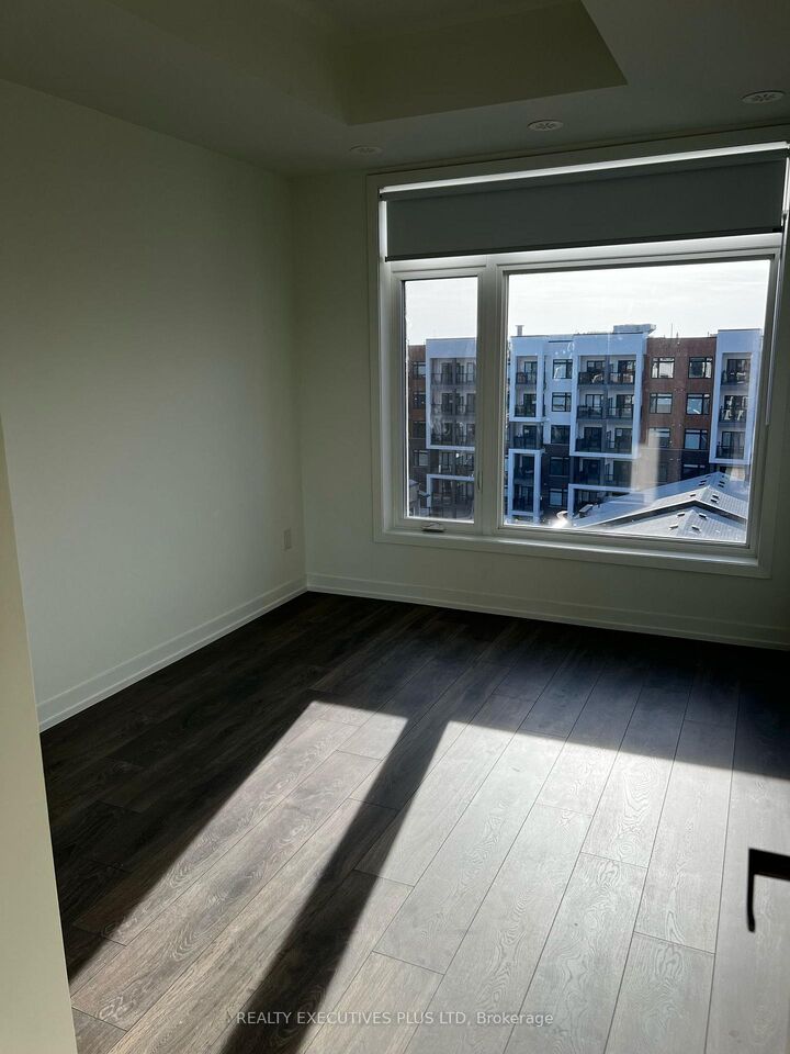 Property Photo: 135 Canon Jackson Drive 606 ON M6M 0C3