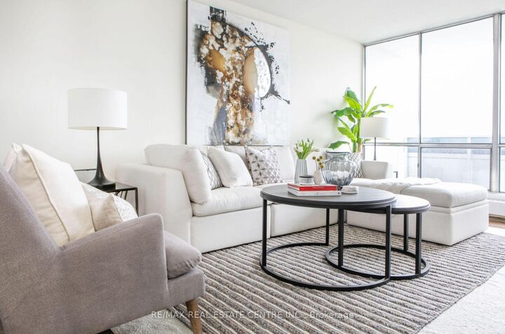 Property Photo:  50 Graydon Hall Drive 516  ON M3A 3A5 