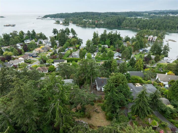 Property Photo:  540 View Royal Ave  BC V9B 1B7 