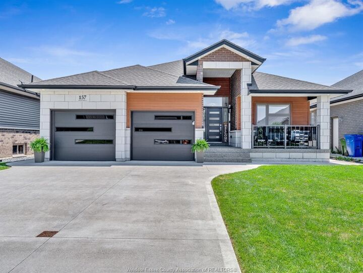 Property Photo: 157 Townsview ON N8M 0A4