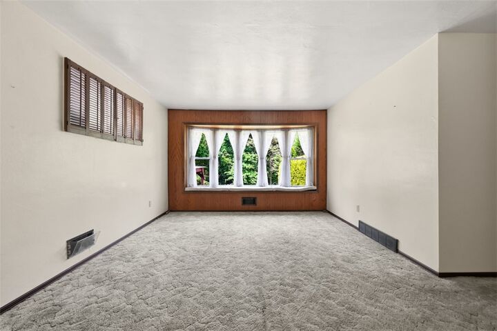 Property Photo:  307 Bayberry Dr  PA 15237 