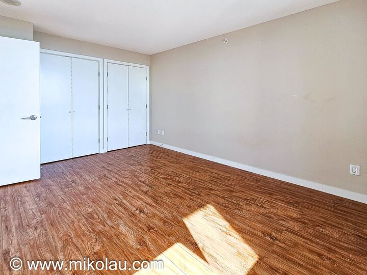 Property Photo:  7088 Salisbury Ave 24X5  BC V5E 0A4 