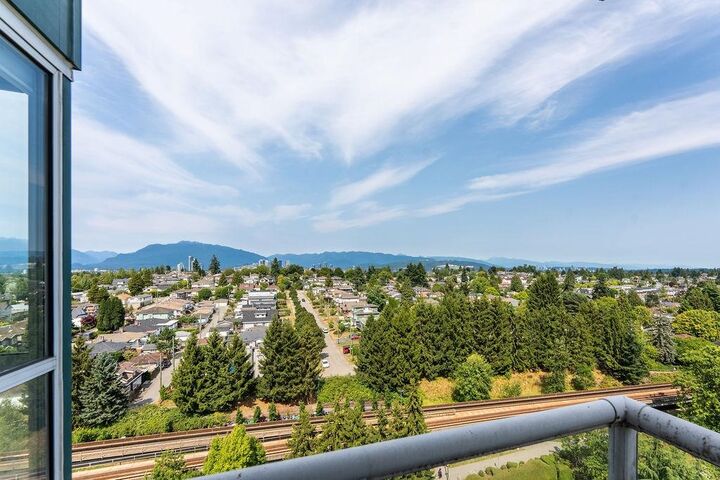 5189 Gaston Street 1408 — photo 1