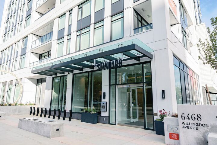 Property Photo: 6468 Willingdon Avenue 403 BC V5H 0L3