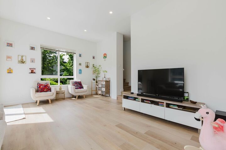 Property Photo:  1125 Kensal Place 112  BC V3B 0G3 