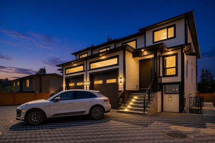 32034 Hillcrest Avenue — photo 1