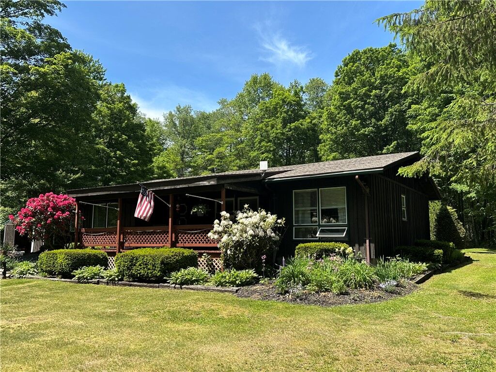 Property Photo: 10 Fairway Drive PA 16701