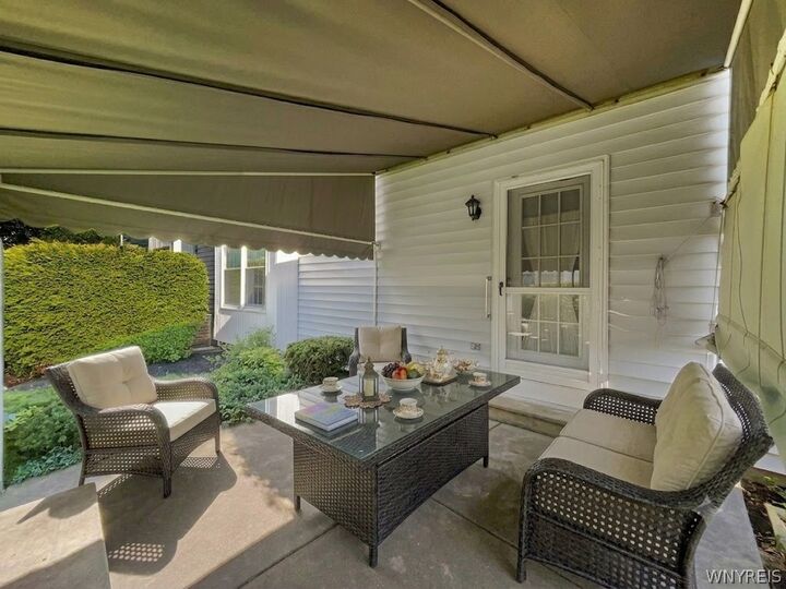 Property Photo:  640 Youngs Road A  NY 14221 