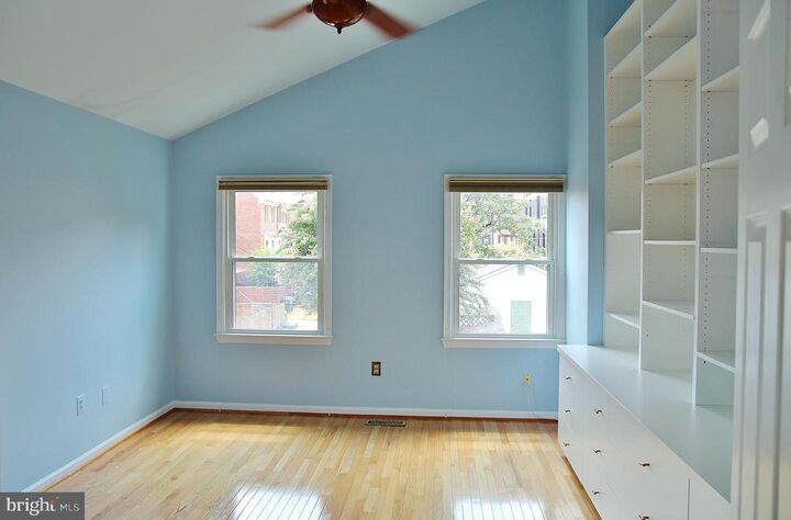Property Photo: 1006 Wythe Street VA 22314