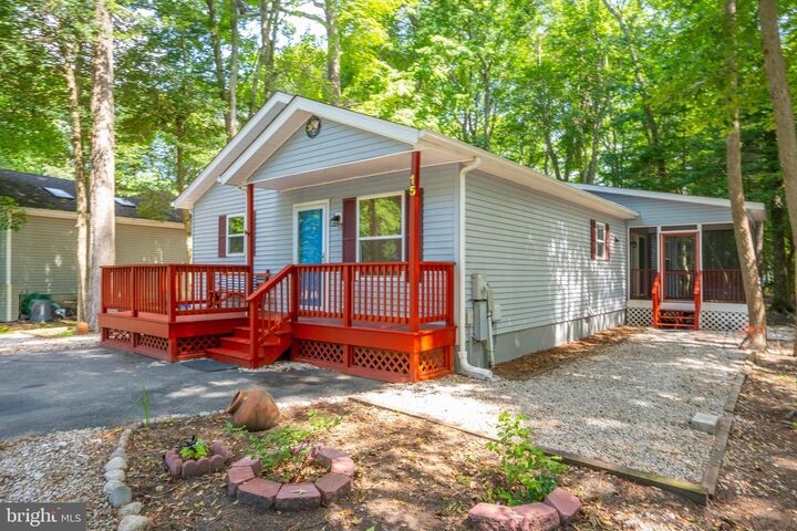 Property Photo:  15 Lord Guy Terrace  MD 21811 